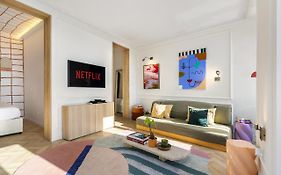 Whome Historic Centre Modern Masterpiece W River Views
